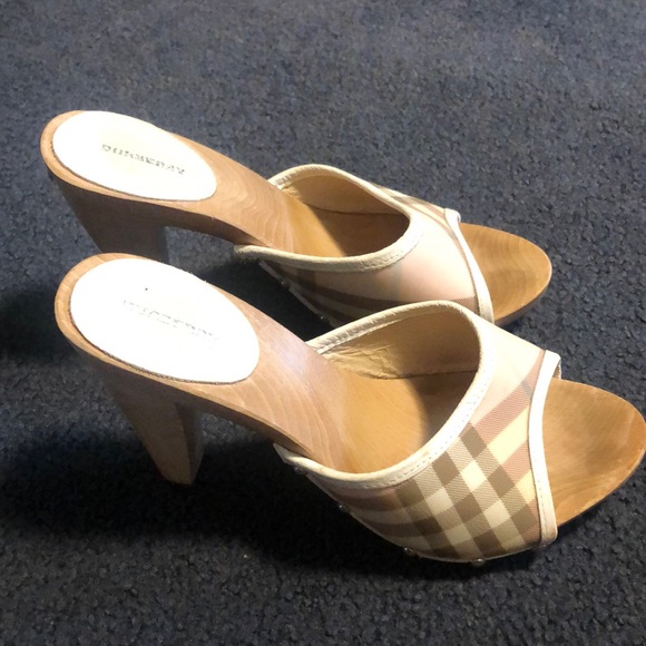 Burberry sandals size 38 - Picture 3 of 6